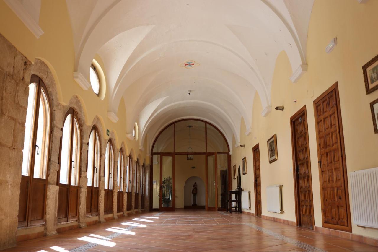 Hotel Monasterio De Tejeda Garaballa Extérieur photo
