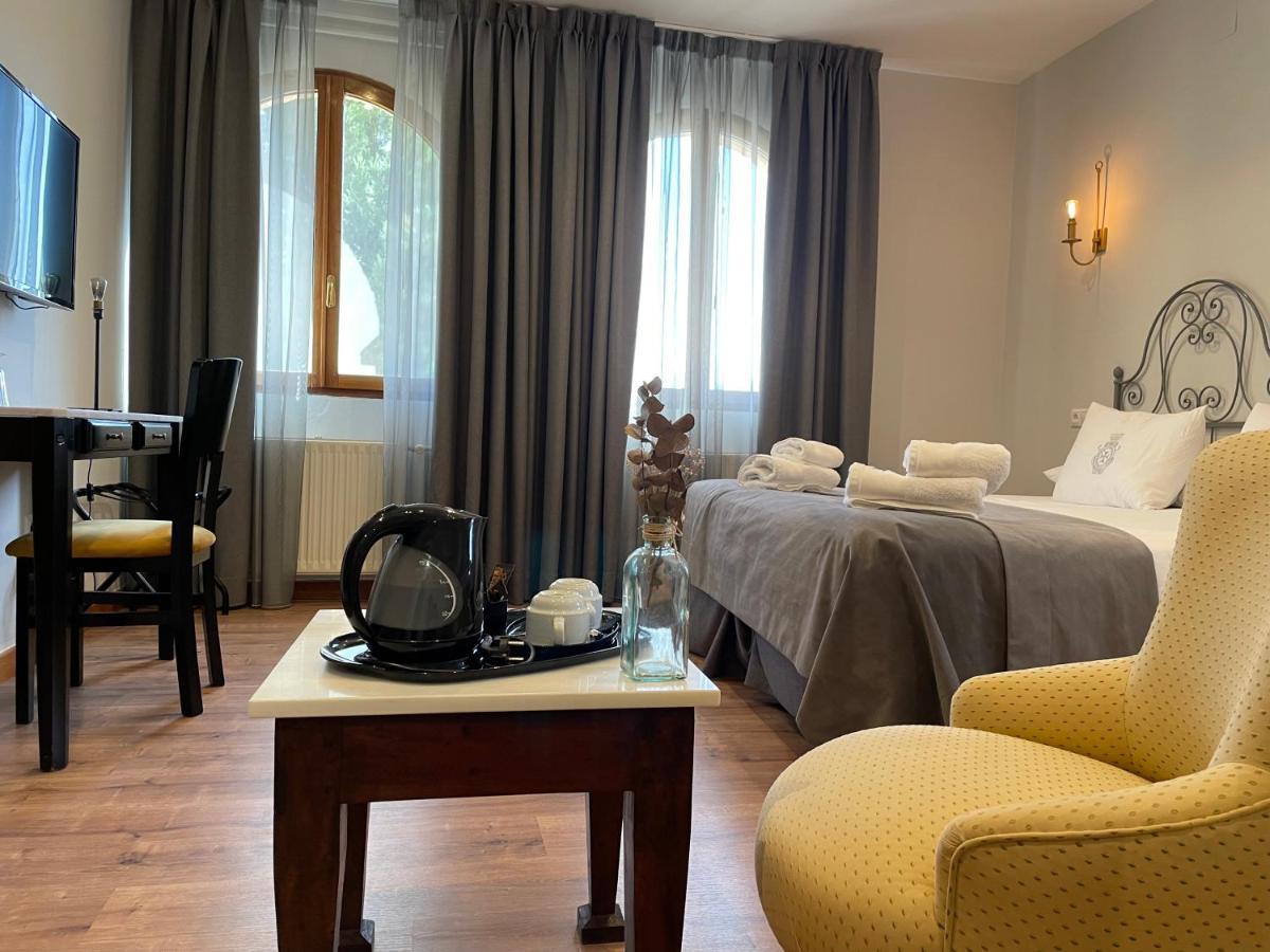 Hotel Monasterio De Tejeda Garaballa Extérieur photo