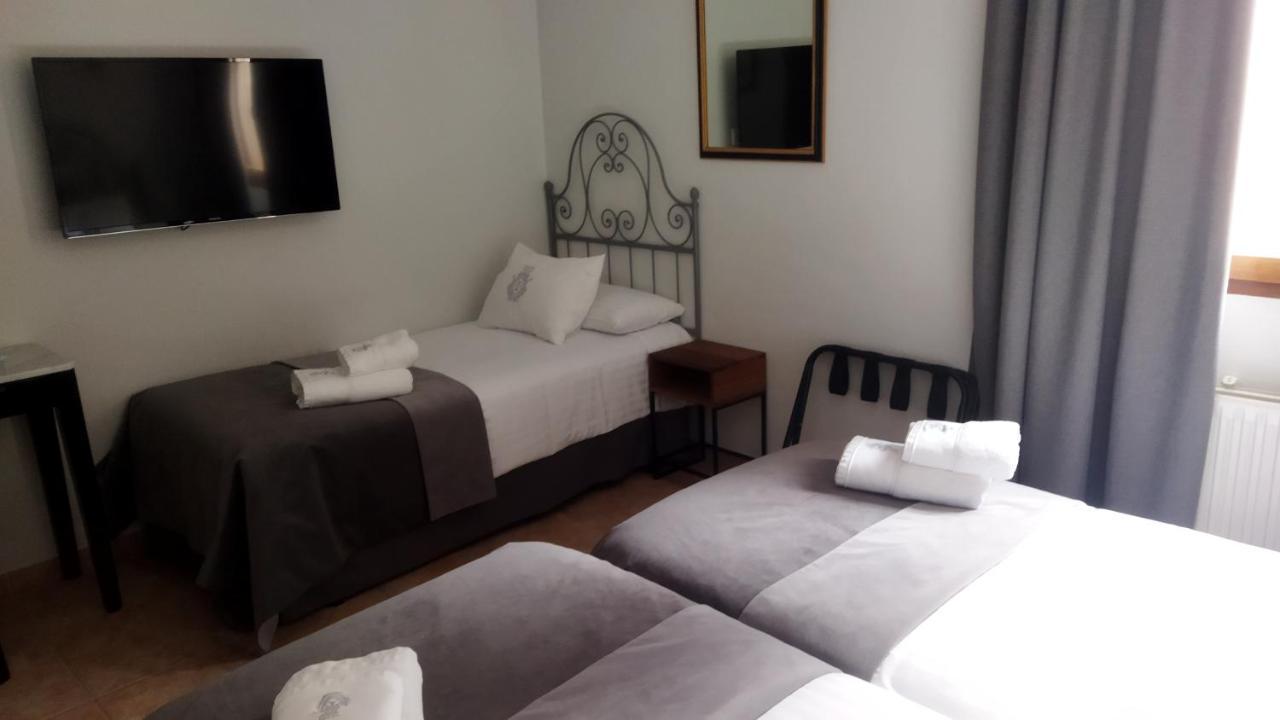 Hotel Monasterio De Tejeda Garaballa Extérieur photo