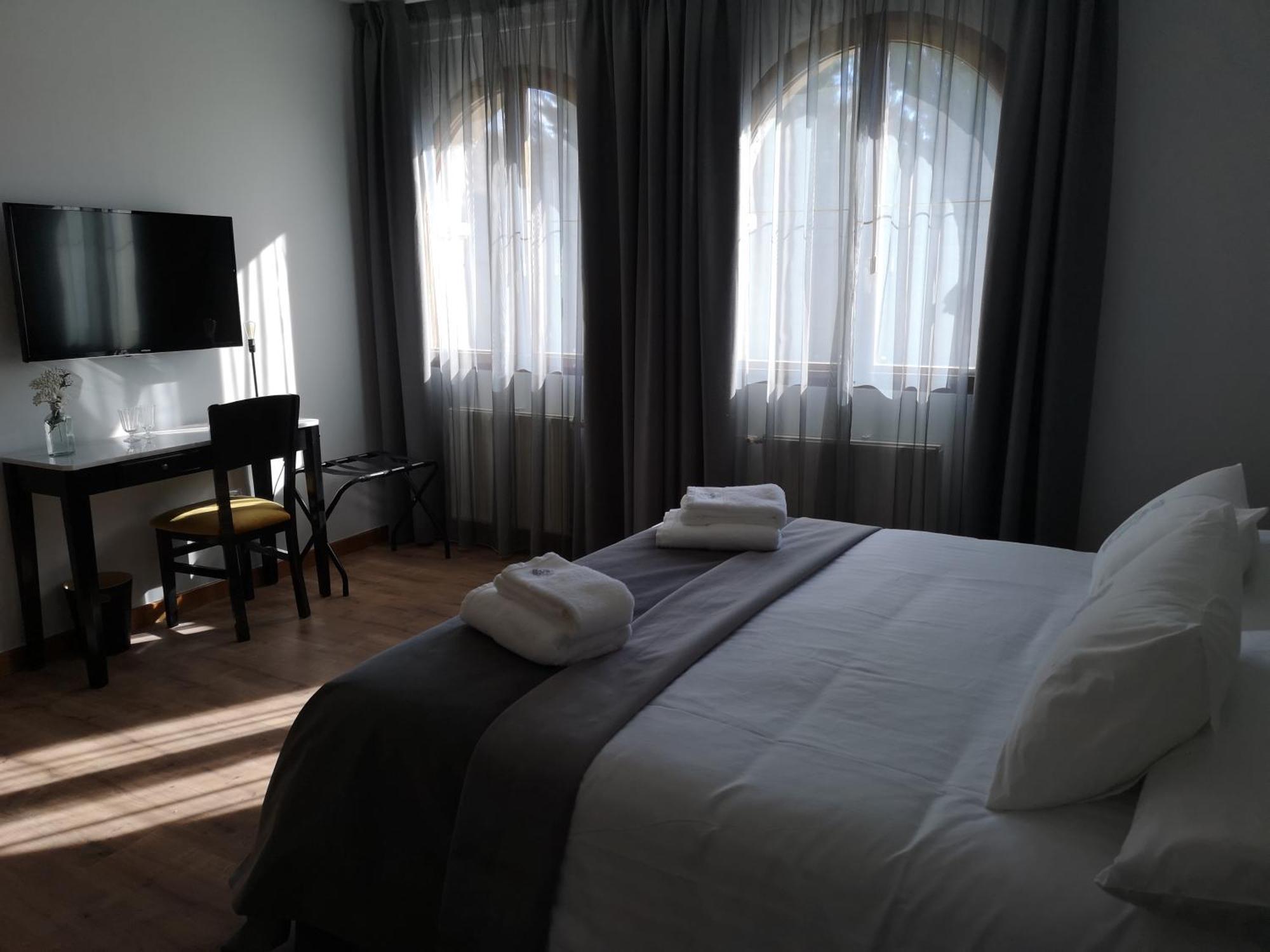 Hotel Monasterio De Tejeda Garaballa Extérieur photo